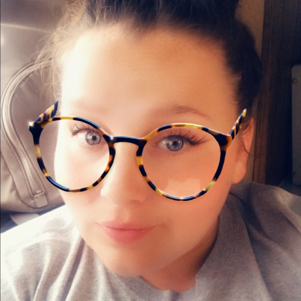 Meet your Posher, Samantha